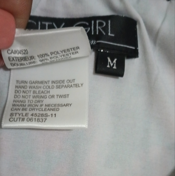 City Girl- Nancy Bolen Skirt Floral With Zipper on The he Side in A- line Size M - Picture 6 of 10